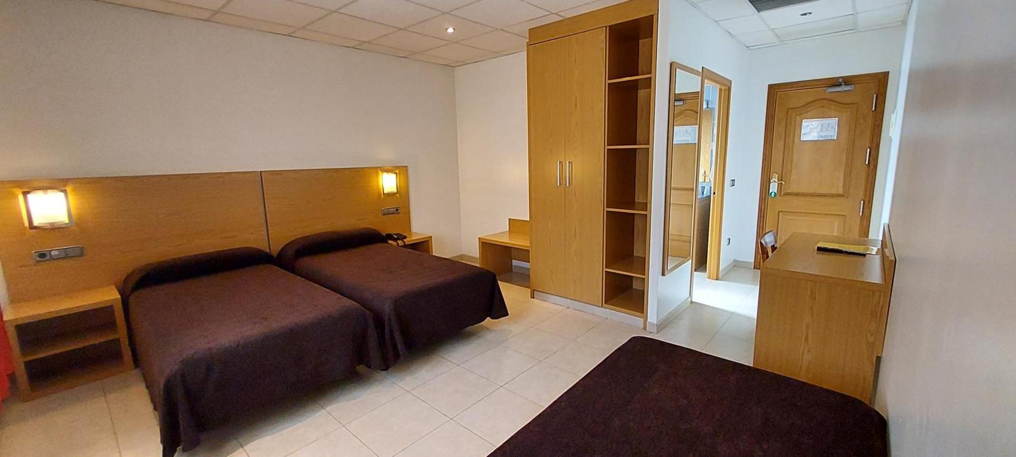 Hotel Font Del Pla 2*